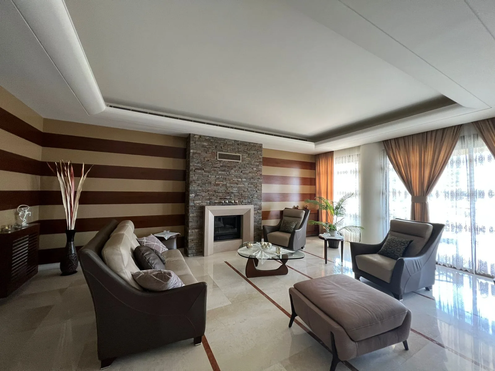Apartment for Sale in Kfar Hbab, Lebanon — الصورة 9