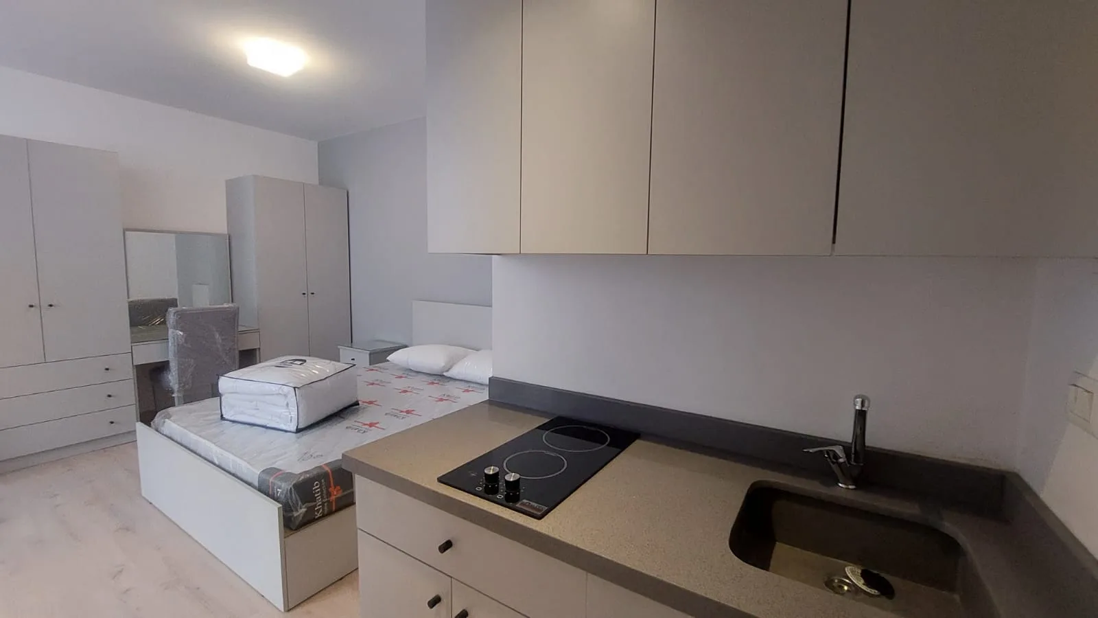 Studio for rent in Clemenceau — الصورة 2