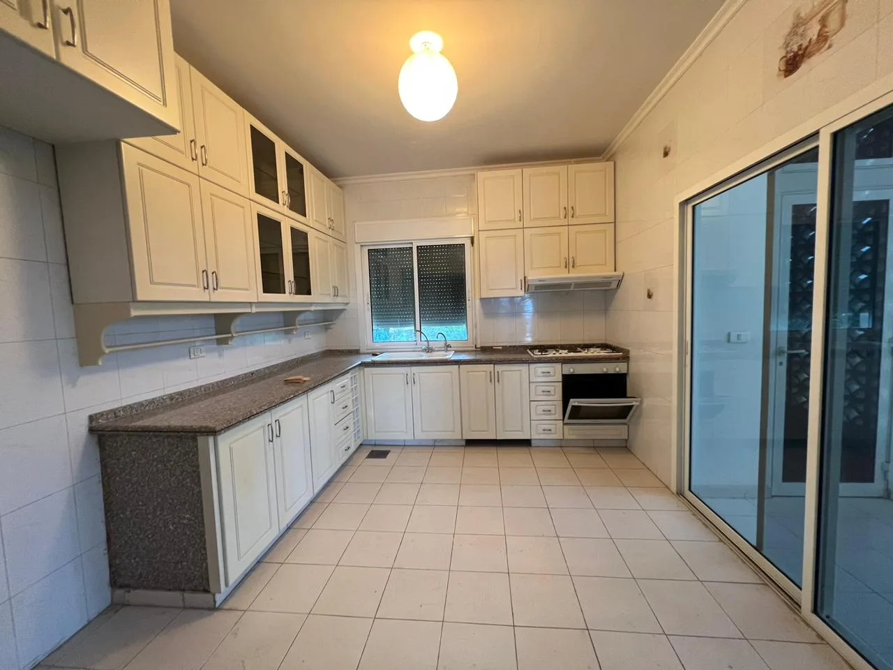 Apartment for Rent in Adma w Dafnah — الصورة 4