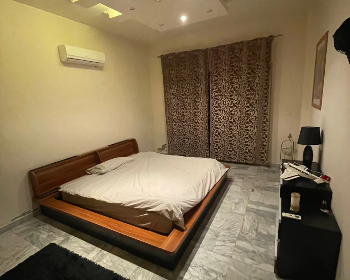Apartment for Sale in Ramleh Al Bayda, Beirut, Lebanon — الصورة 5