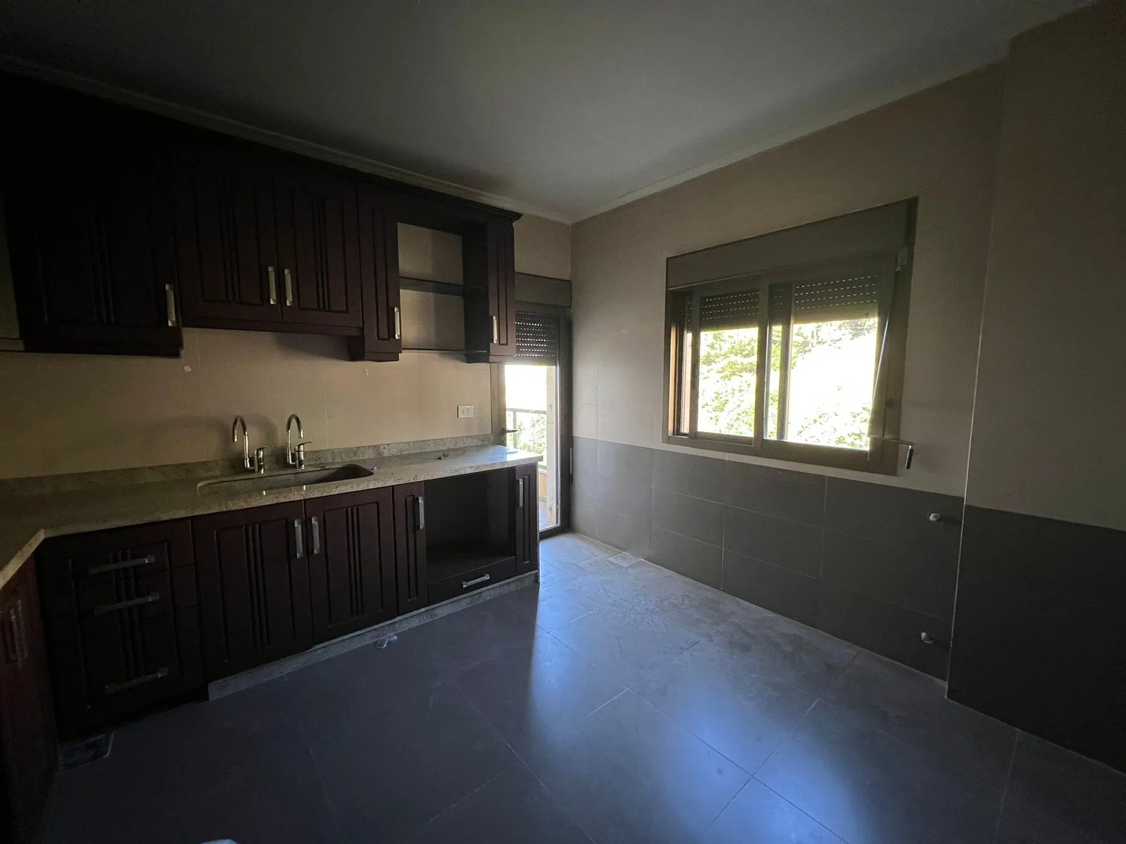 Apartment for Sale in Adma w Dafnah, Lebanon — الصورة 2
