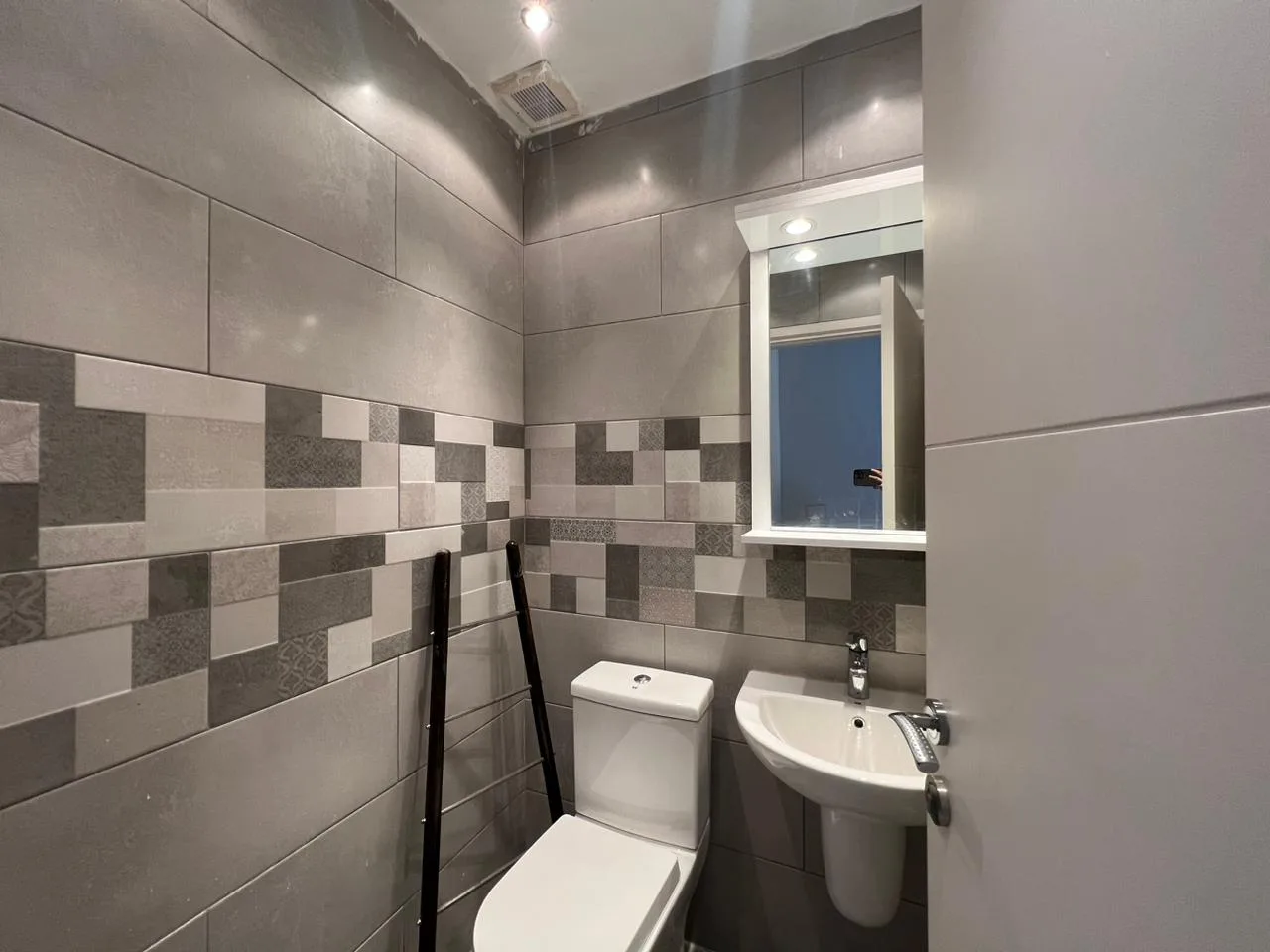 Apartment for Rent in Adma w Dafnah, Lebanon — الصورة 5