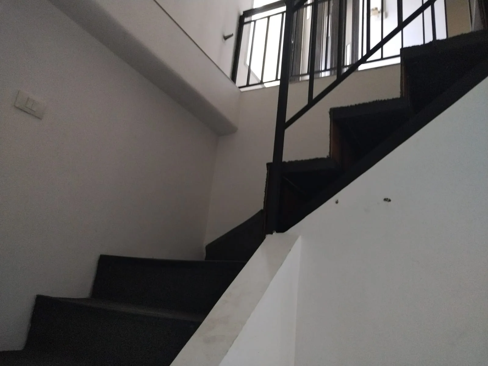 Shop for sale in Zouk Mikael — الصورة 2