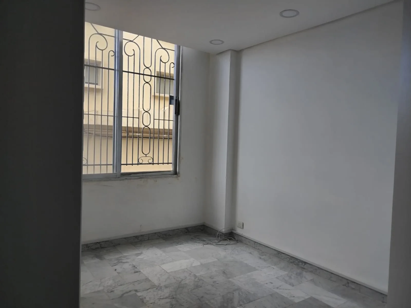Shop for sale in Zouk Mikael — الصورة 6