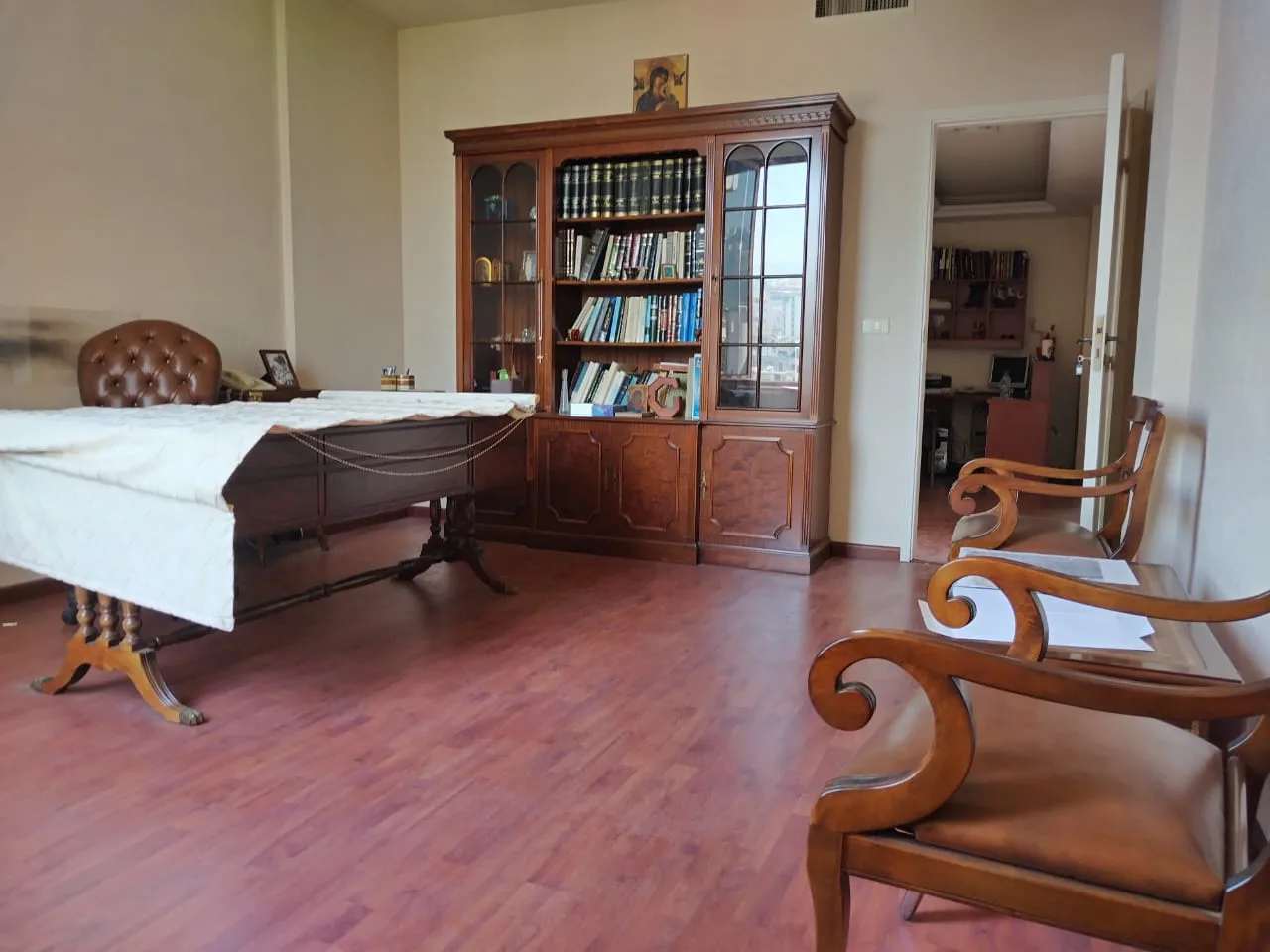 Commercial property for Rent in Kaslik, Lebanon — الصورة 2