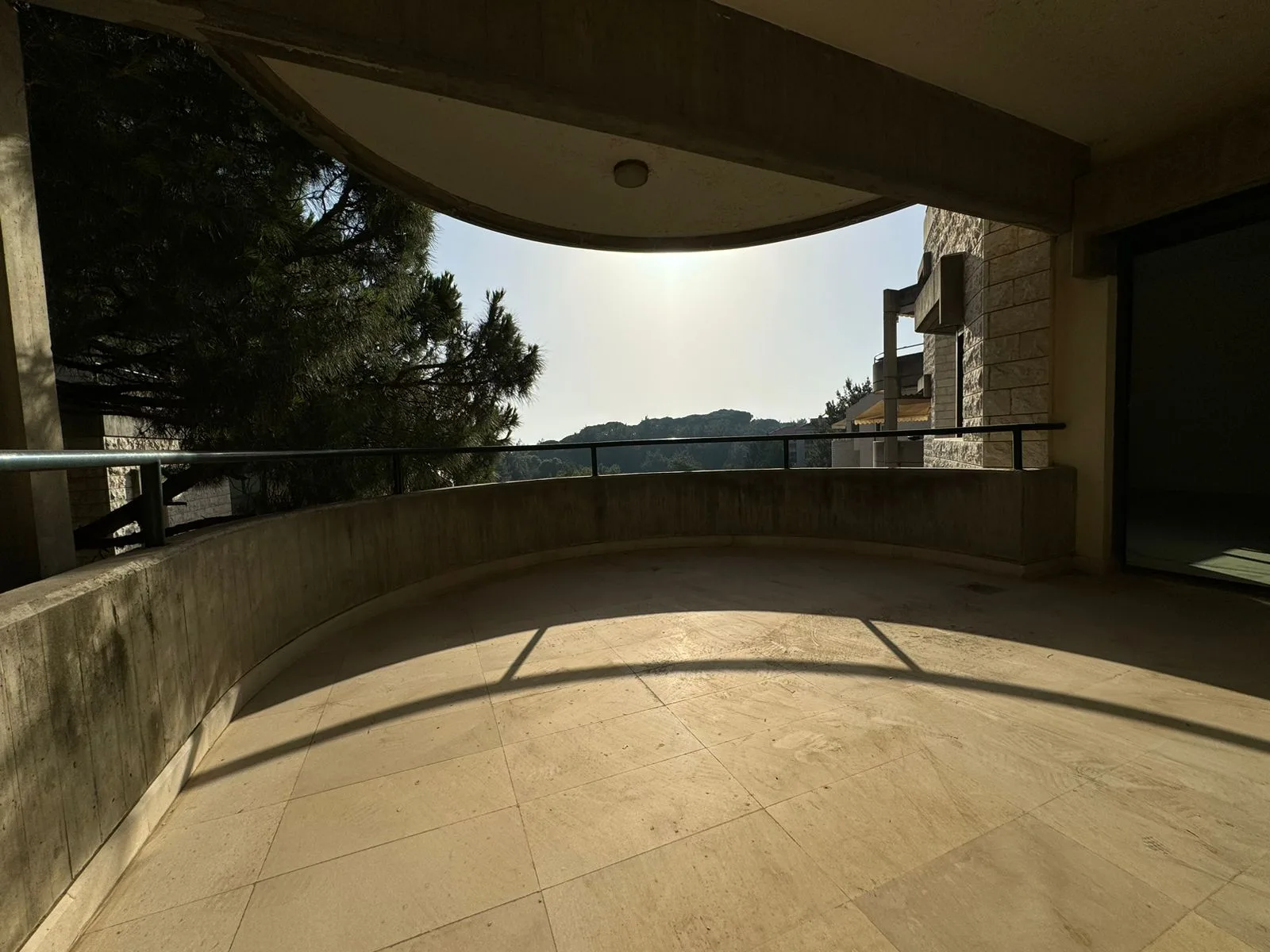 Apartment for Sale in Broummana, Lebanon — الصورة 4