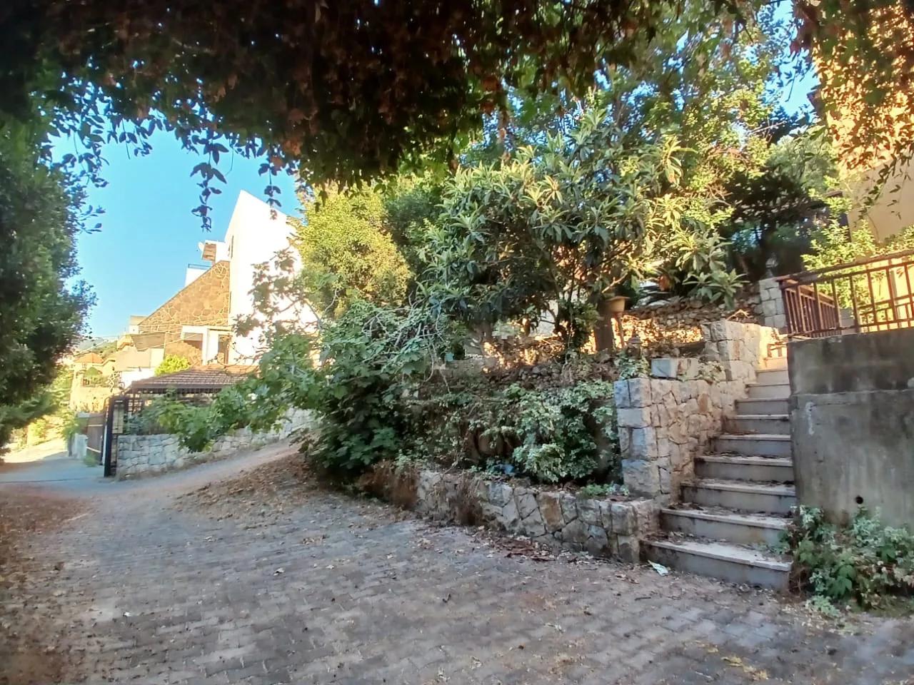 Land for Sale in Nabiyeh, Lebanon — الصورة 5