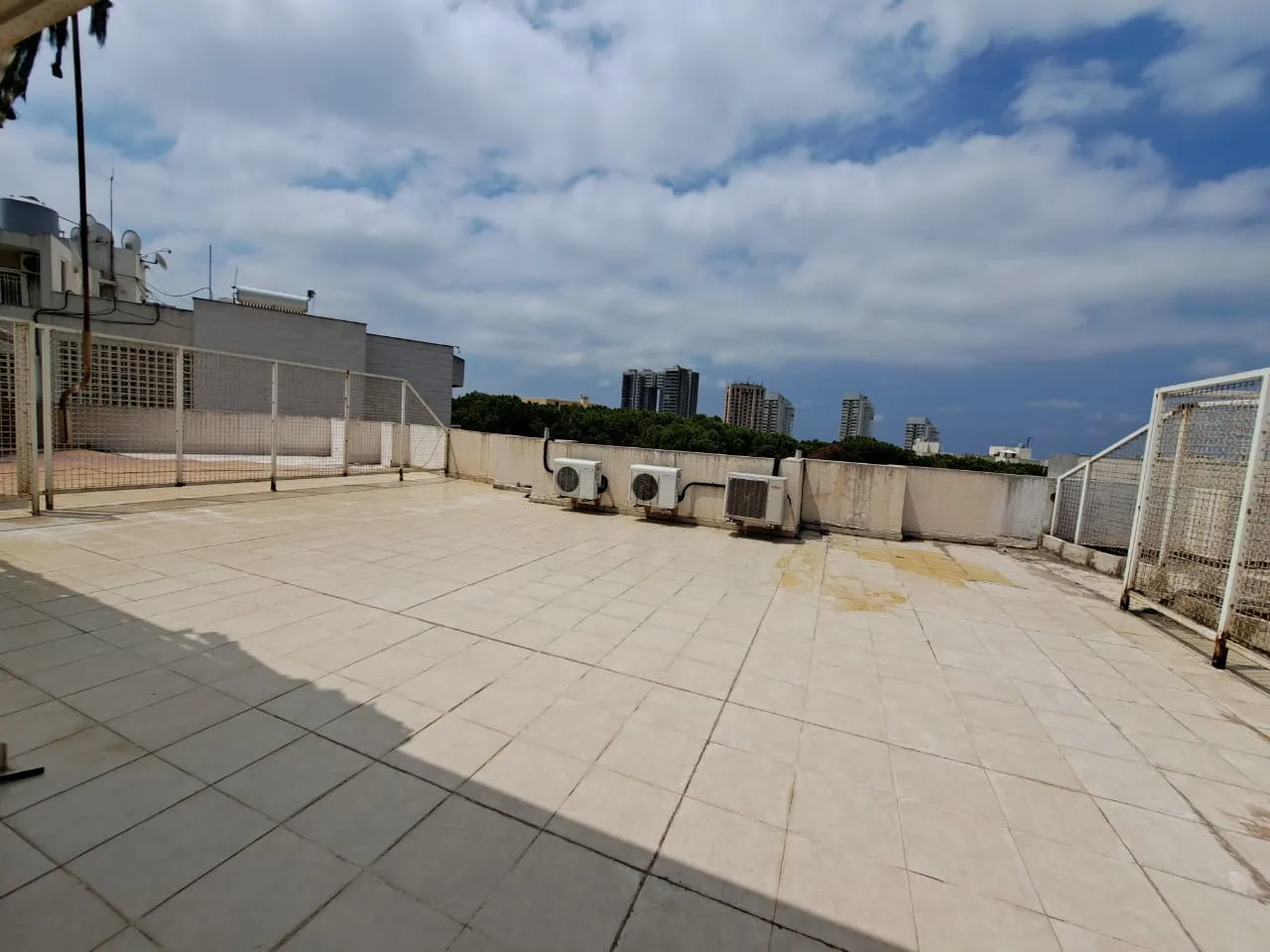 Apartment for Rent in New Rawda, Beirut — الصورة 4