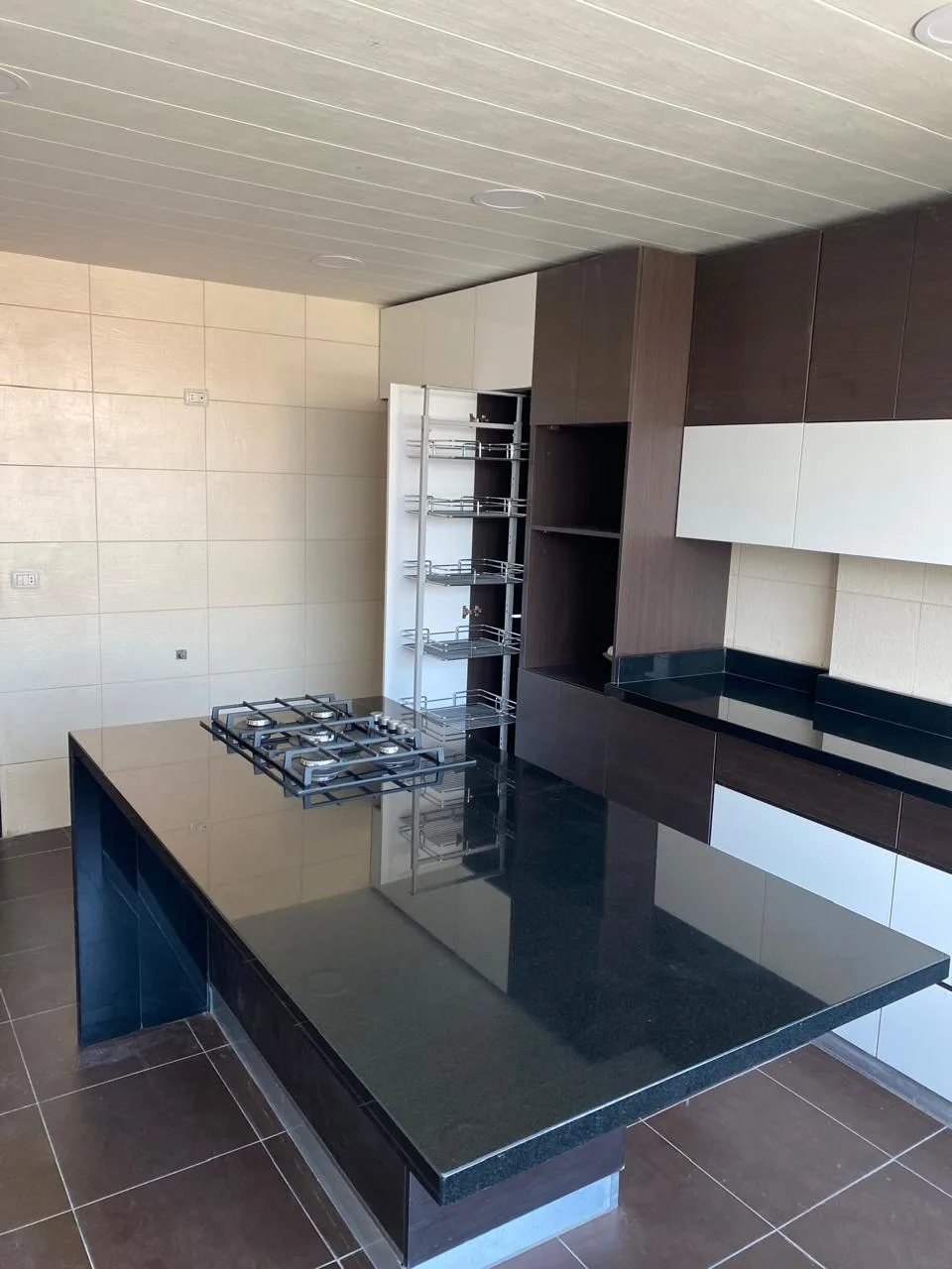 Apartment for Sale in Zikrit, Lebanon — الصورة 3