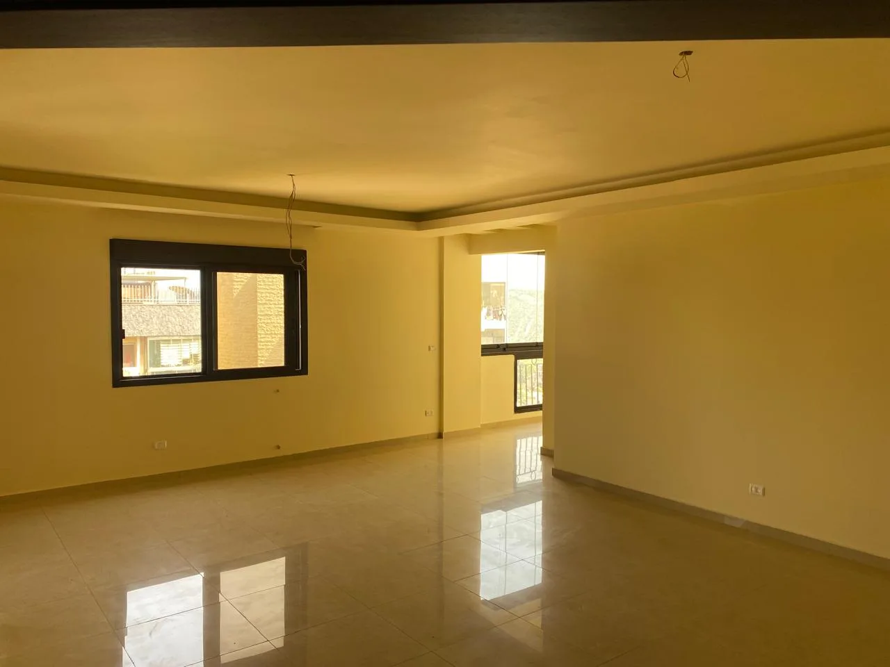 Apartment for Sale in Zikrit, Lebanon — الصورة 2