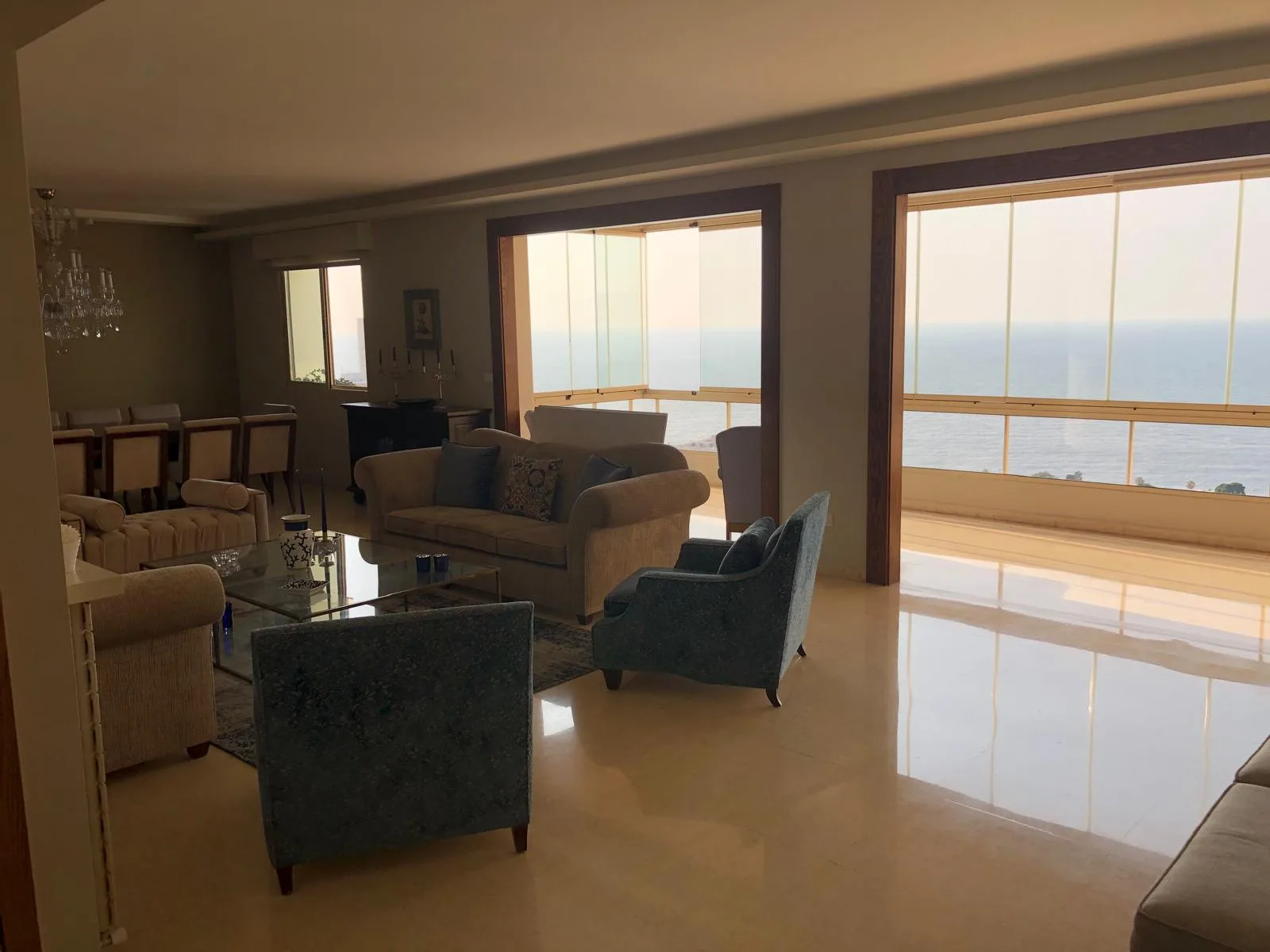 Apartment for Sale in Hamra, Beirut, Lebanon — الصورة 2