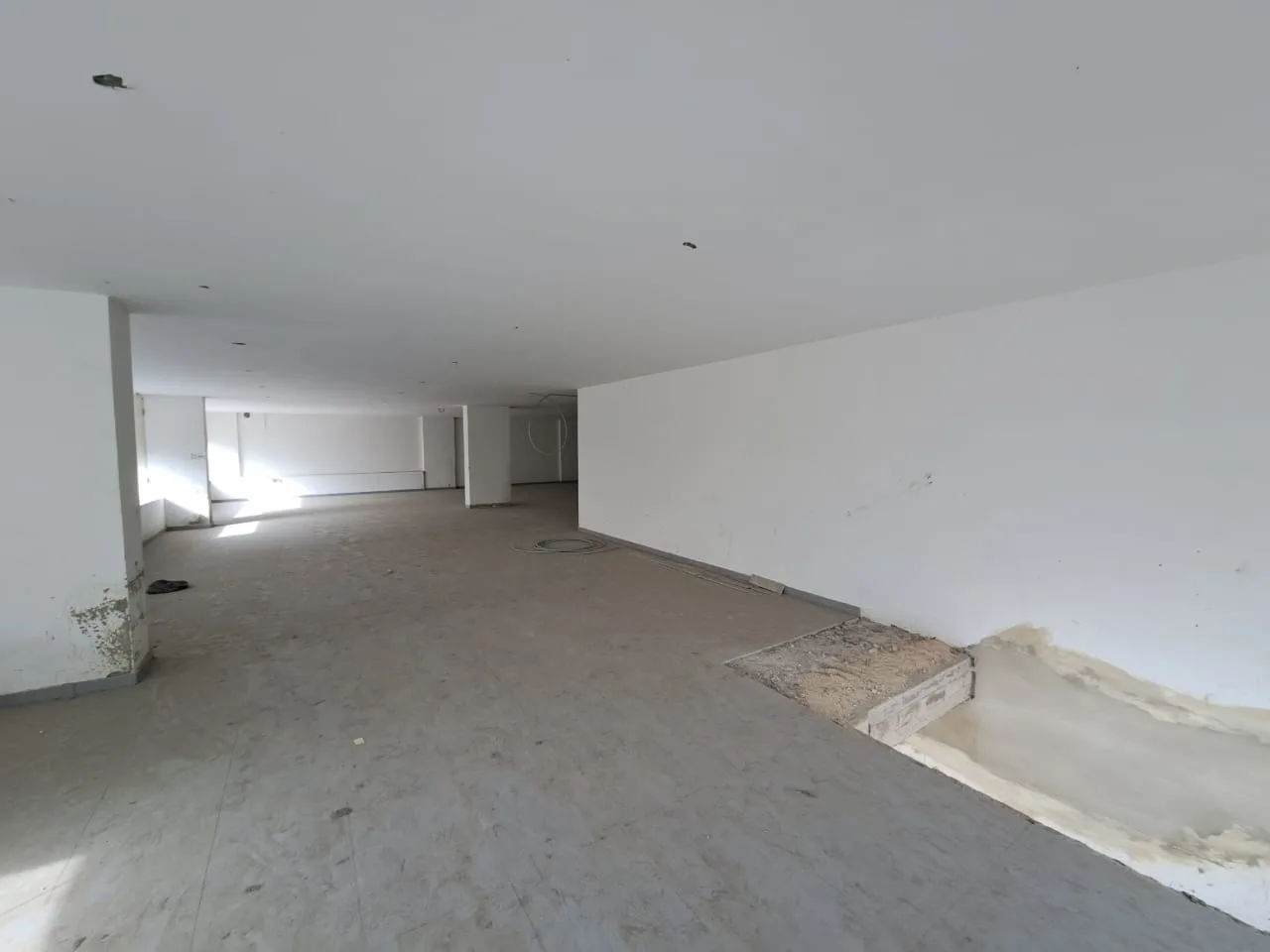 Shop for sale in Baouchriyeh — الصورة 2