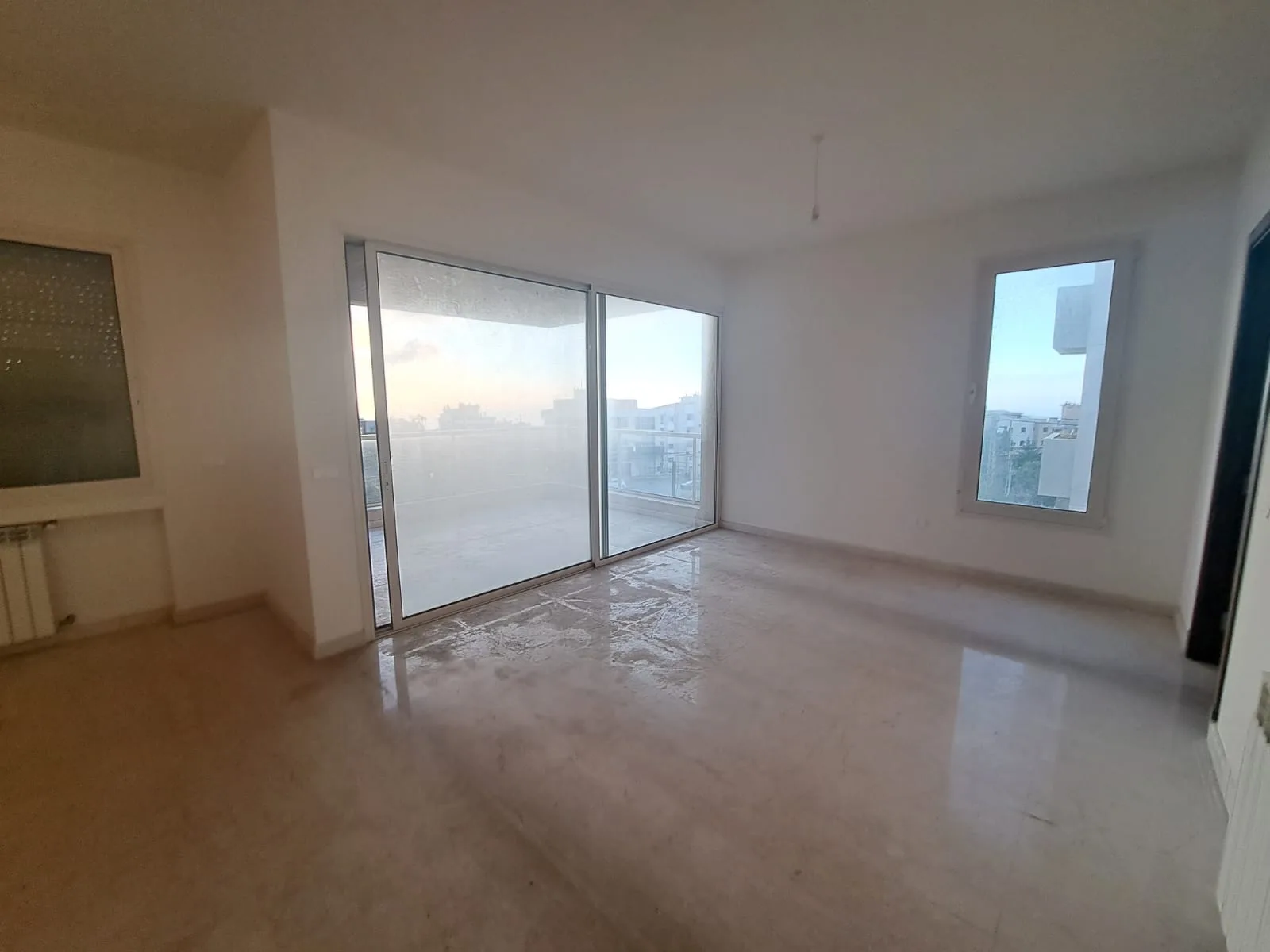 Apartment for Sale in Cornet Chahwan, Lebanon — الصورة 4