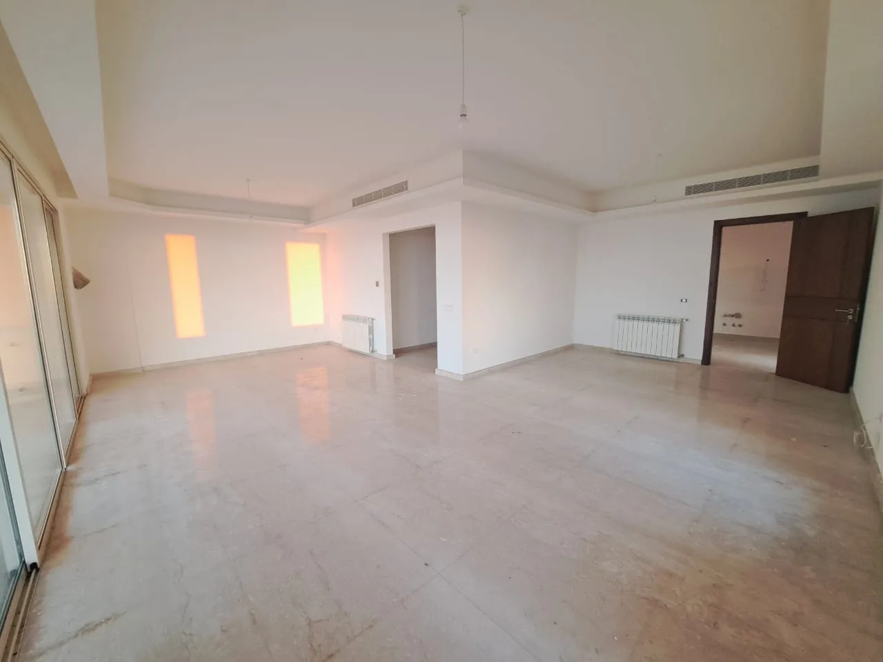 Apartment for Sale in Cornet Chahwan, Lebanon — الصورة 2