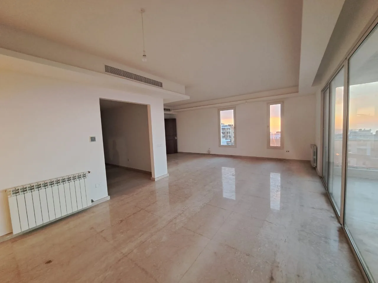 Apartment for Sale in Cornet Chahwan, Lebanon — الصورة 3