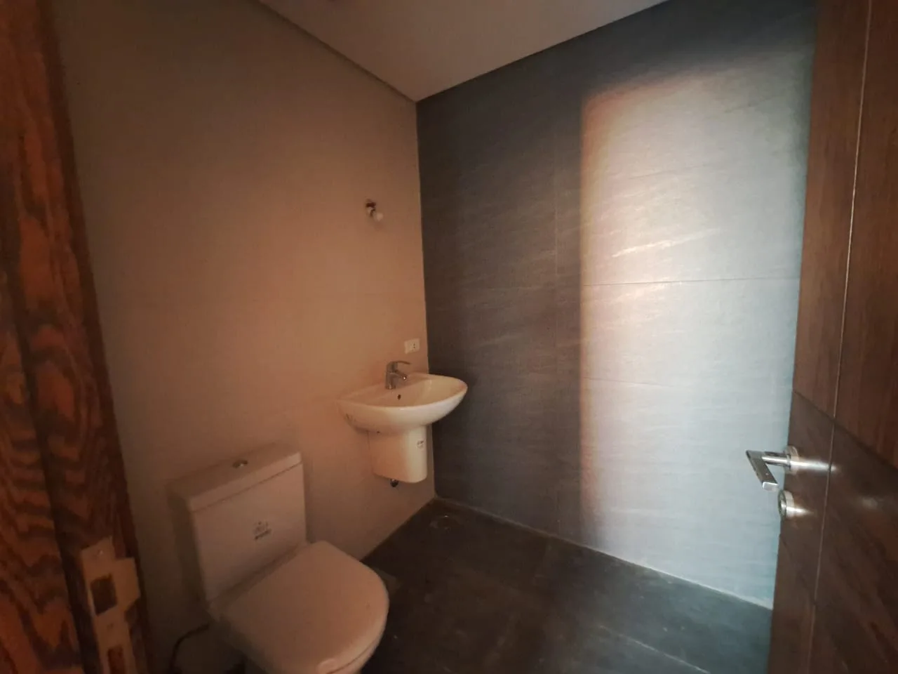 Apartment for Sale in Cornet Chahwan, Lebanon — الصورة 10