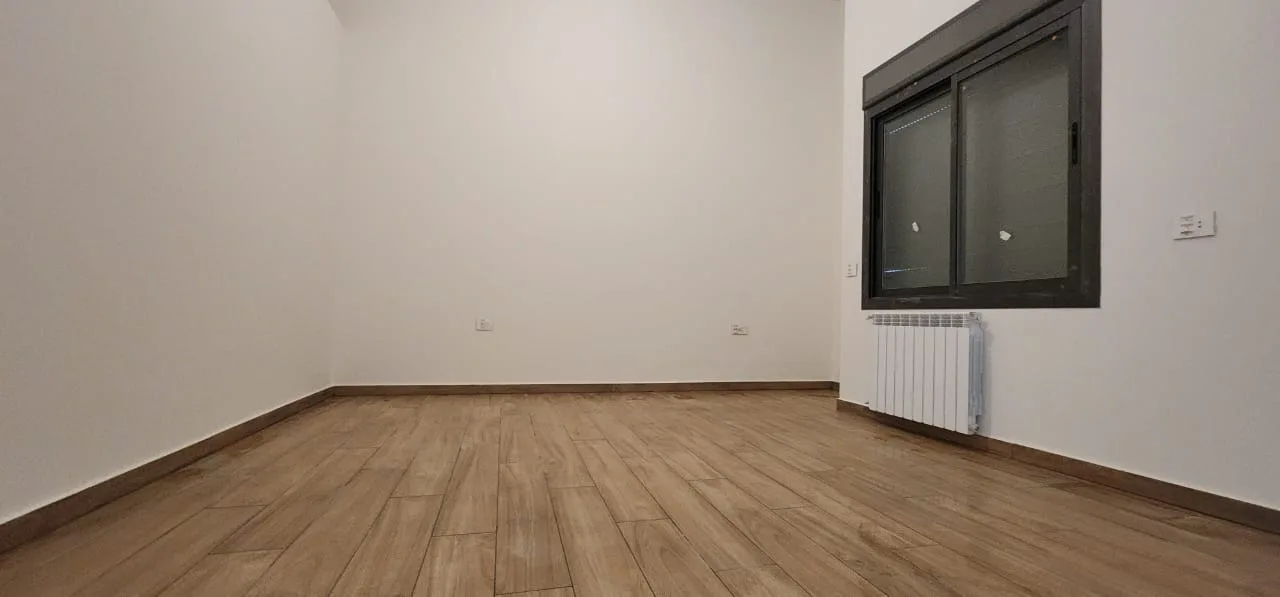 Triplex for Sale in Yarzeh, Lebanon — الصورة 3