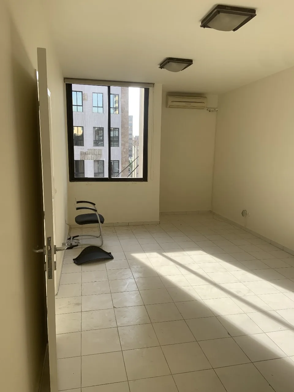 Office for rent in Jal El Dib — الصورة 4