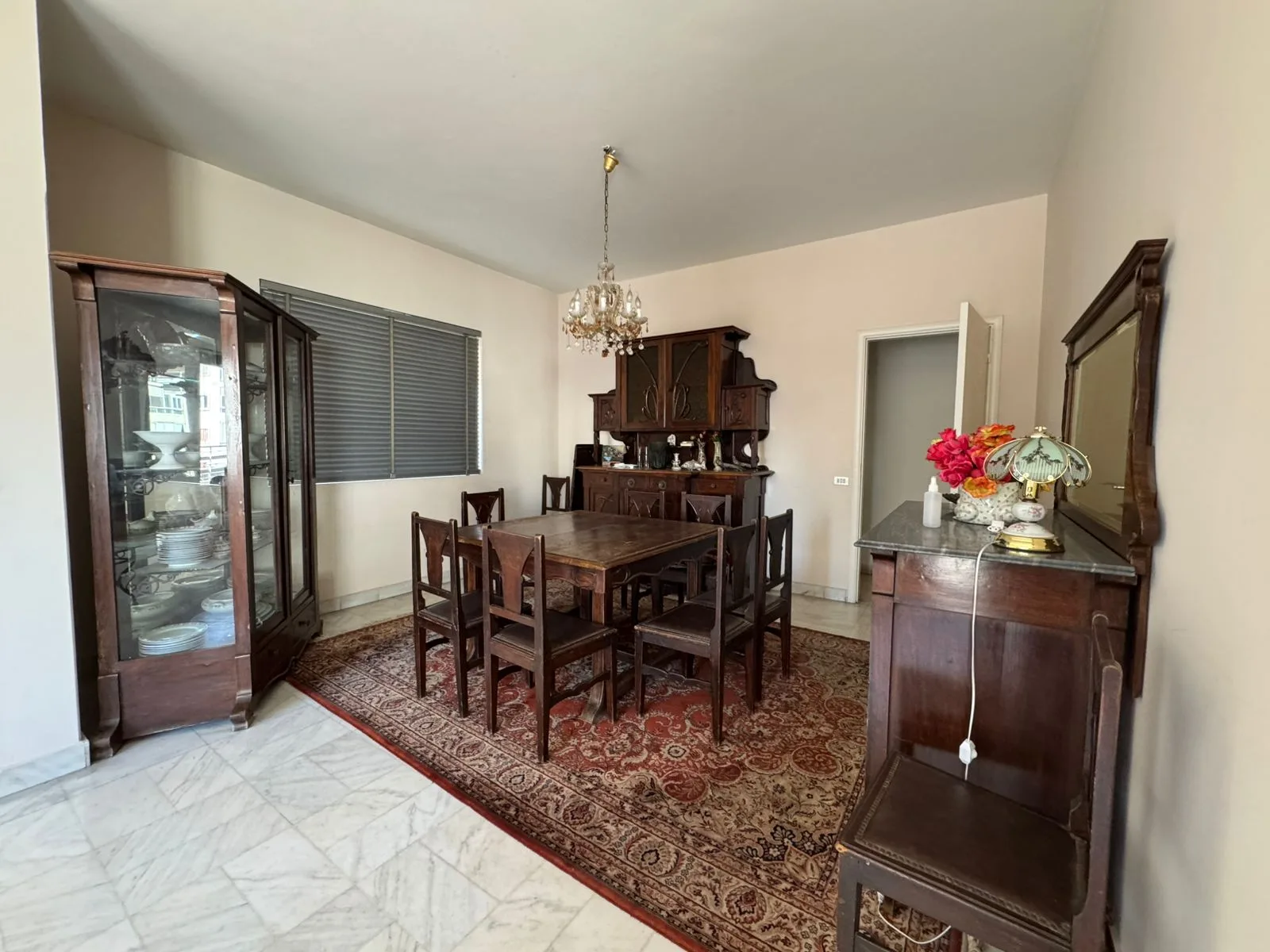 Apartment for Sale in Ain el remmeneh, baabda, Lebanon — الصورة 2