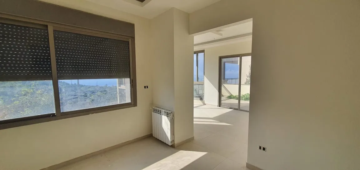 Apartment for Sale in Halat, Lebanon — الصورة 2