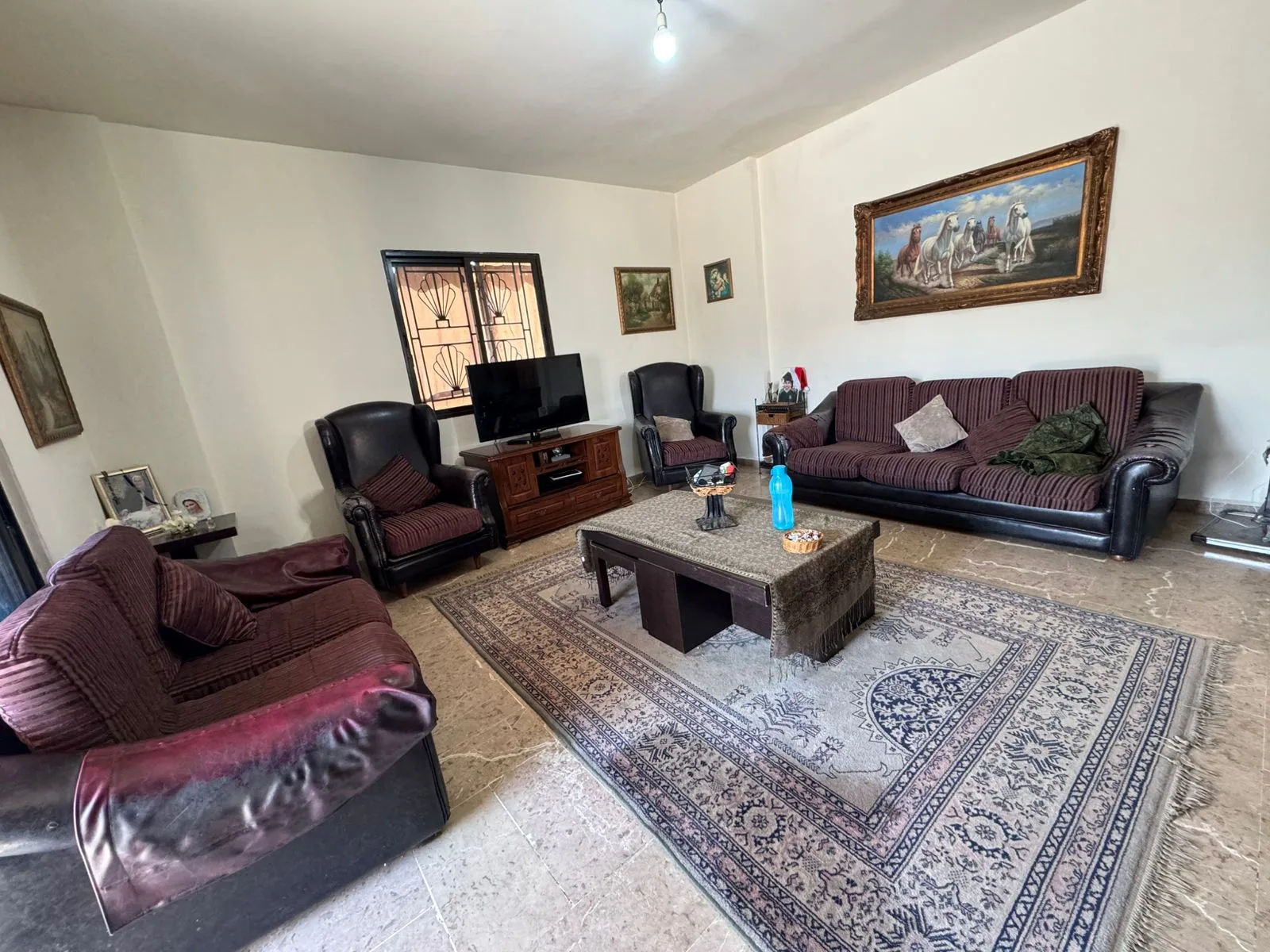 Apartment for Sale in Ain el remmeneh, Baabda, Lebanon — الصورة 8