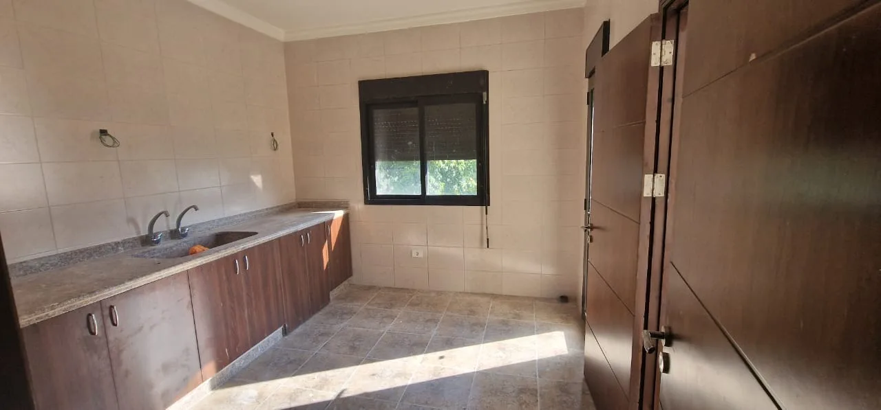 Apartment for Sale in Batroun — الصورة 5