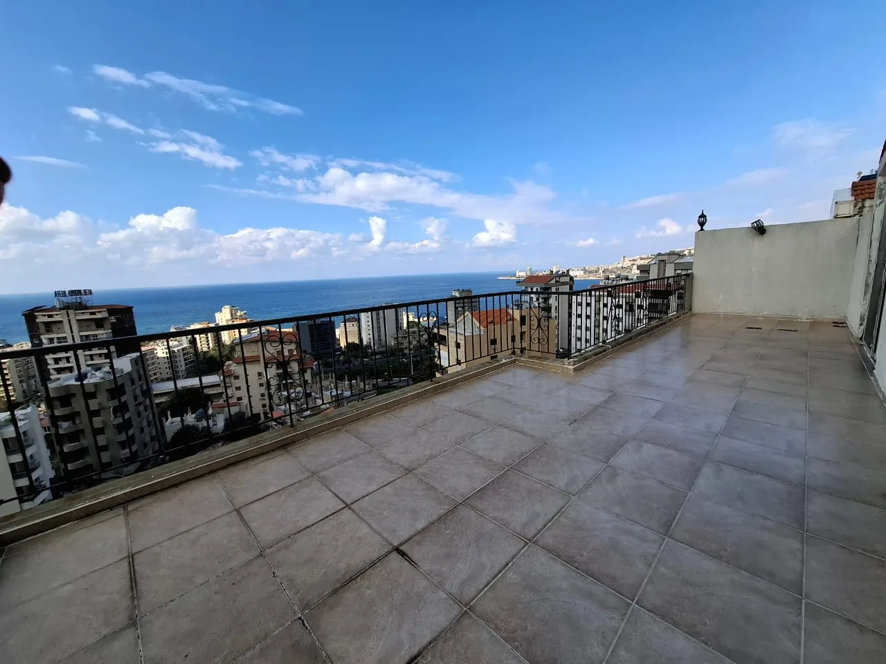 Duplex for Sale in Haret Sakher — الصورة 6