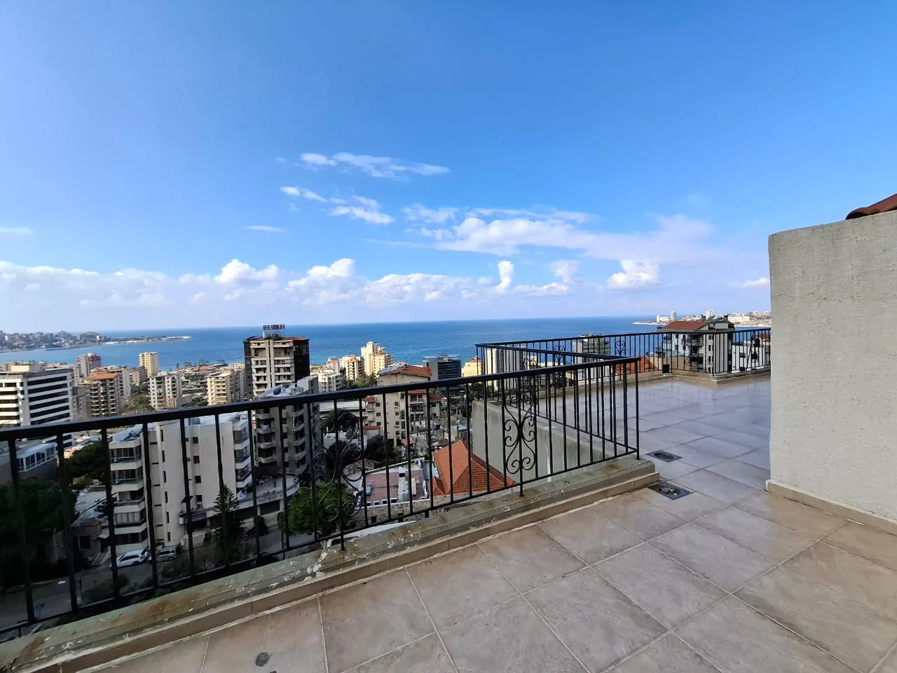 Duplex for Sale in Haret Sakher — الصورة 7