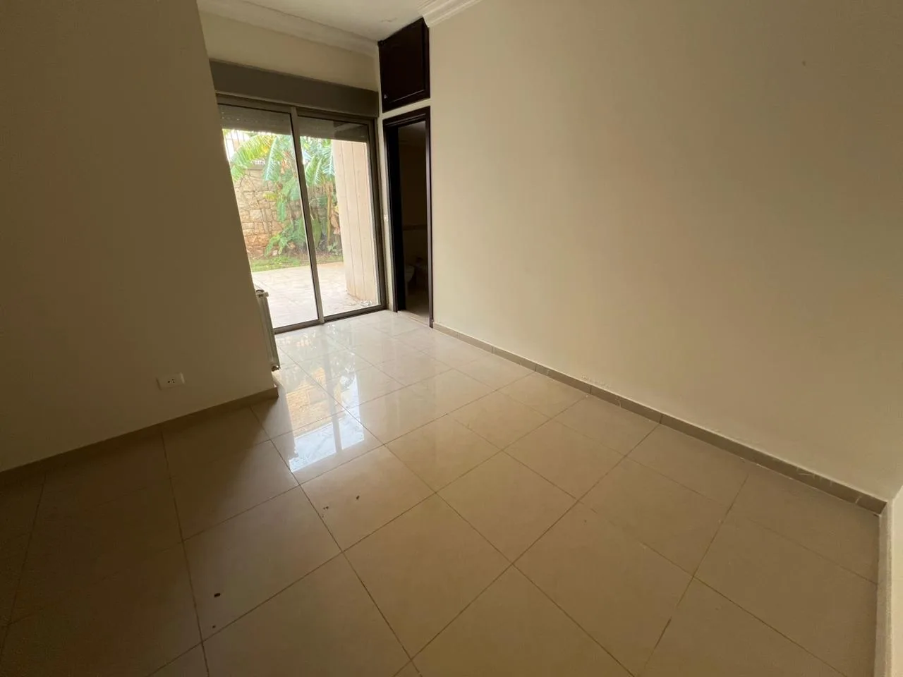 Apartment for Sale in Kfar Hbab, Lebanon — الصورة 8