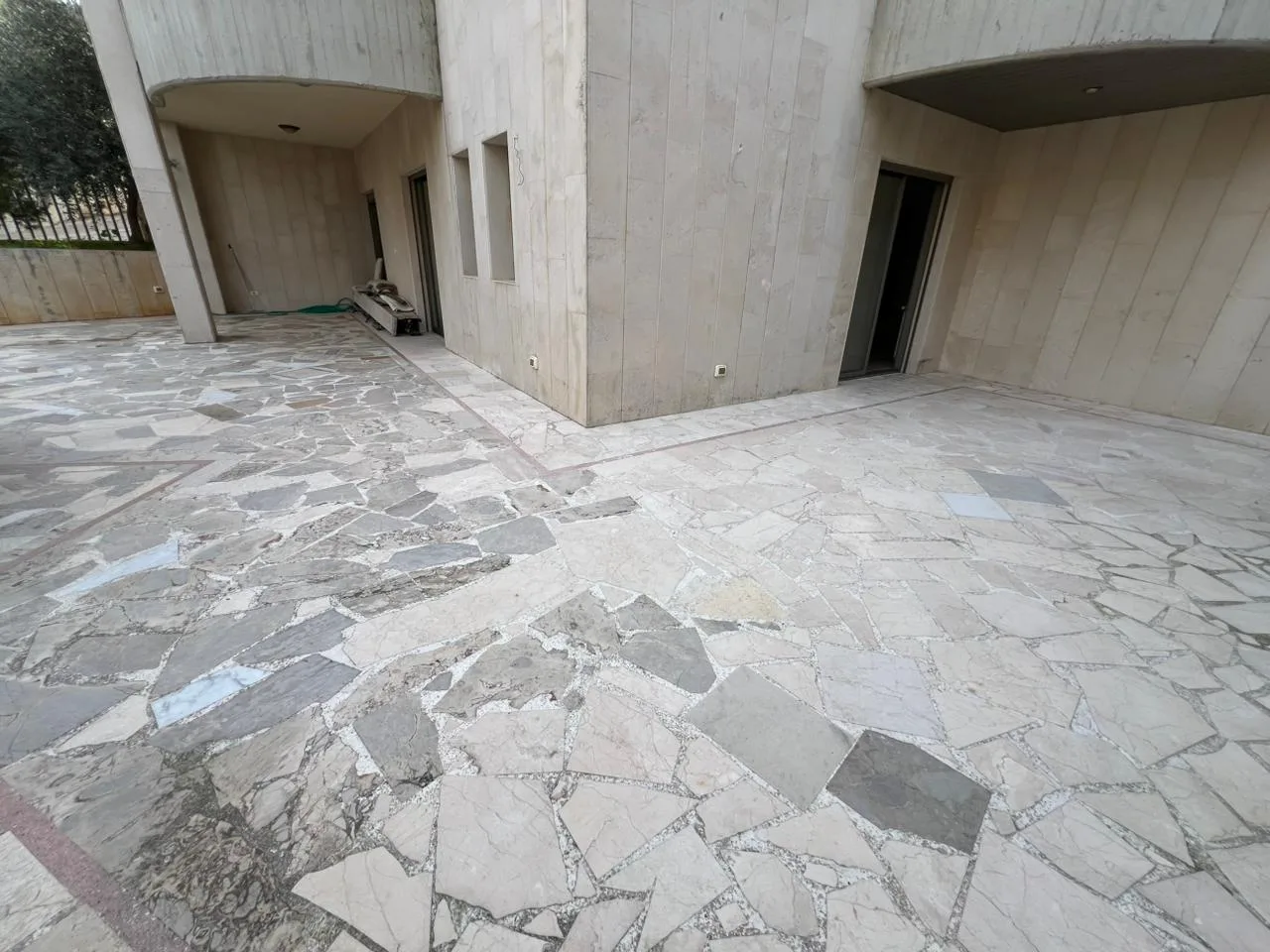 Apartment for Sale in Kfar Hbab, Lebanon — الصورة 3