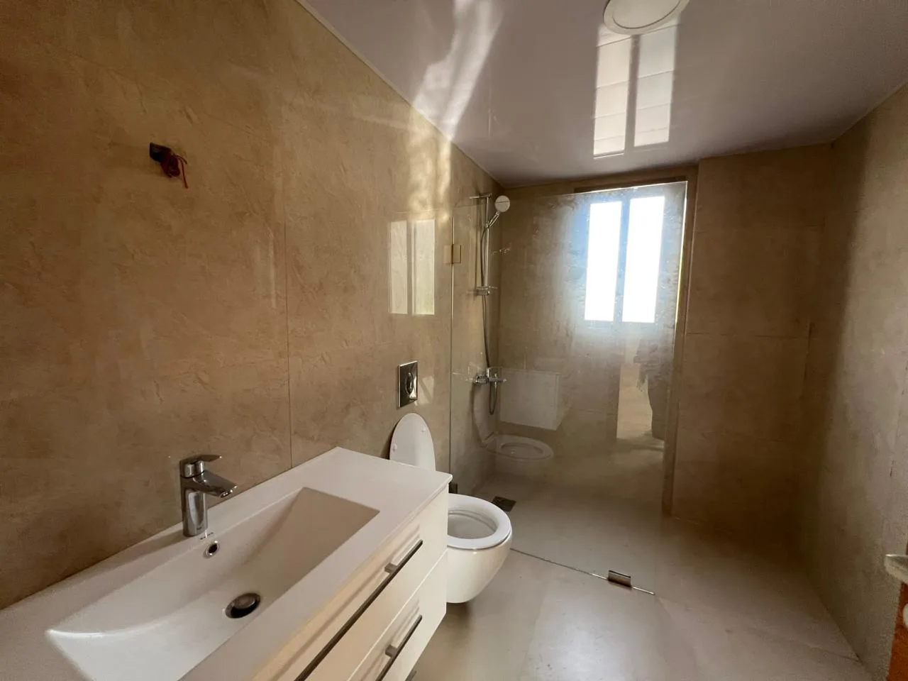 Apartment for Sale in Kfar Hbab, Lebanon — الصورة 8