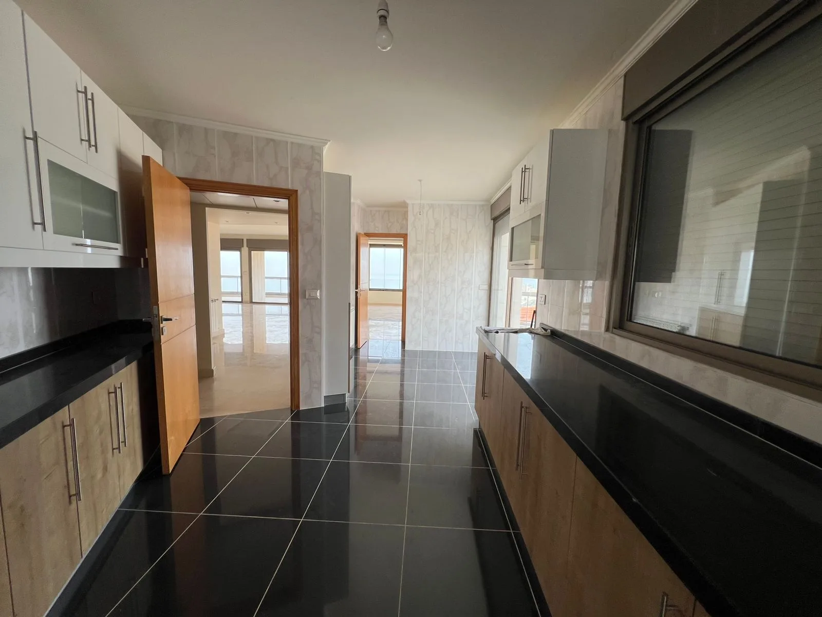 Apartment for Sale in Kfar Hbab, Lebanon — الصورة 5