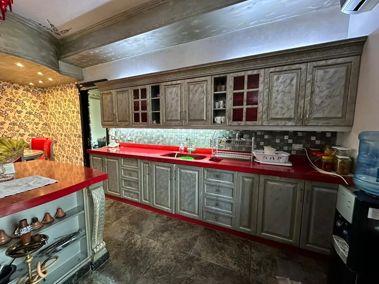 Apartment for Sale in Raoucheh, Beirut, Lebanon — الصورة 9