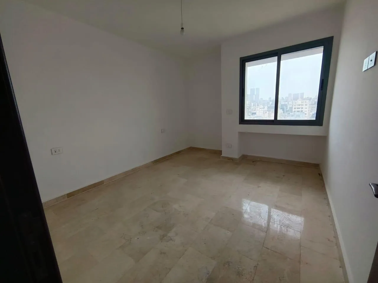 Apartment for Sale in Badaro, Beirut, Lebanon — الصورة 2