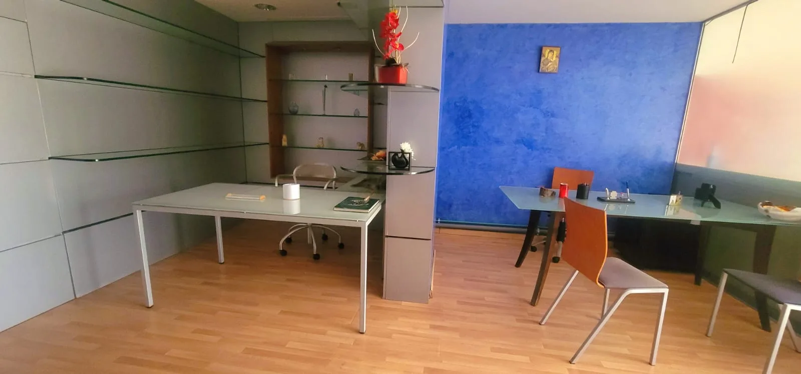 Office for rent in Sarba — الصورة 2