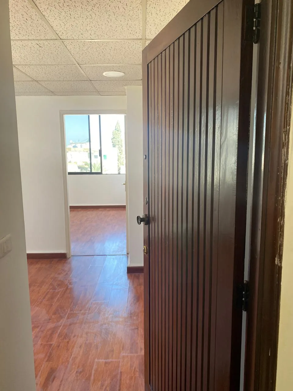 Office for Rent in Forn El Chebbak, Lebanon — الصورة 3