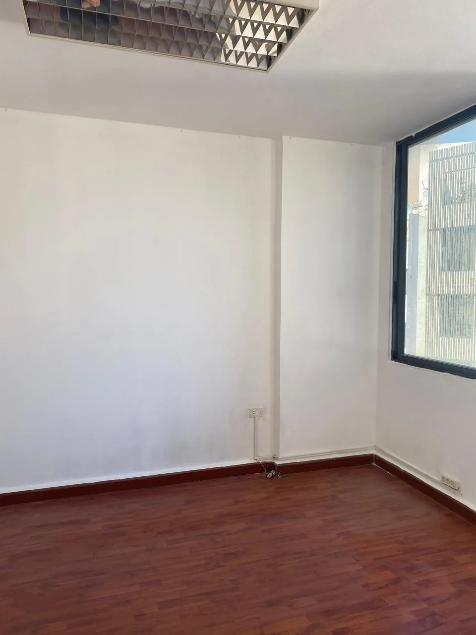 Office for Rent in Forn El Chebbak, Lebanon — الصورة 10