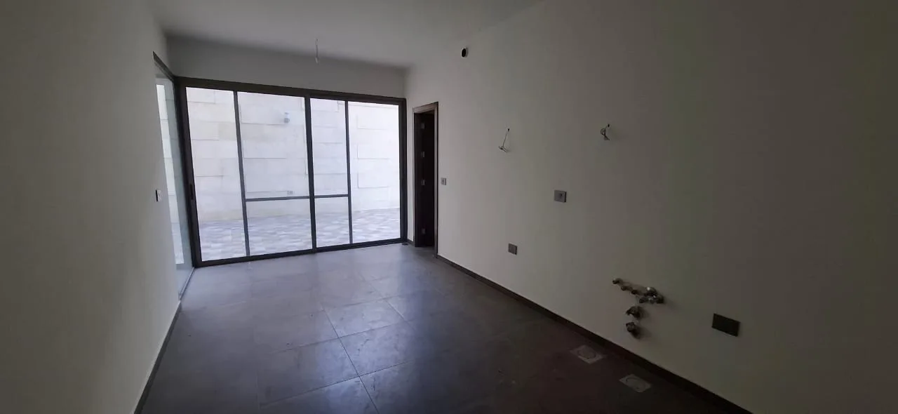 Apartment for Sale in Naqqache, Lebanon — الصورة 3