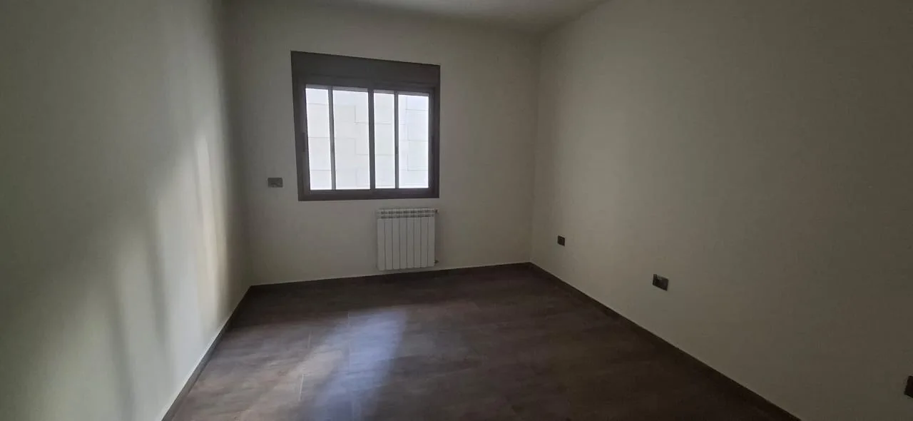 Apartment for Sale in Naqqache, Lebanon — الصورة 6