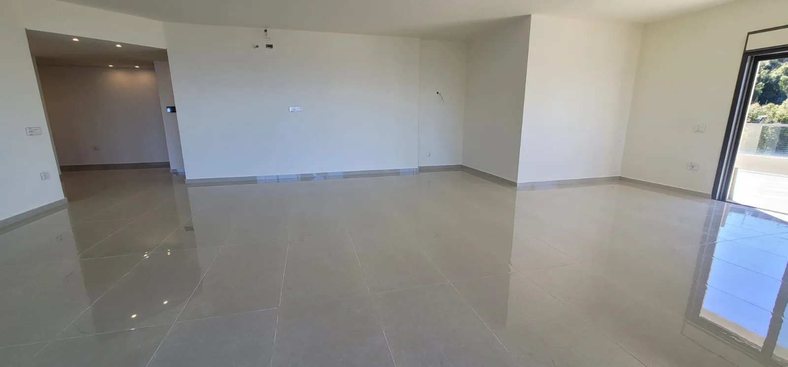 Apartment for Sale in Aachqout, Lebanon — الصورة 3