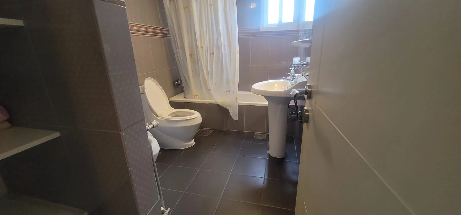 Apartment for Rent in Ajaltoun, Lebanon — الصورة 8
