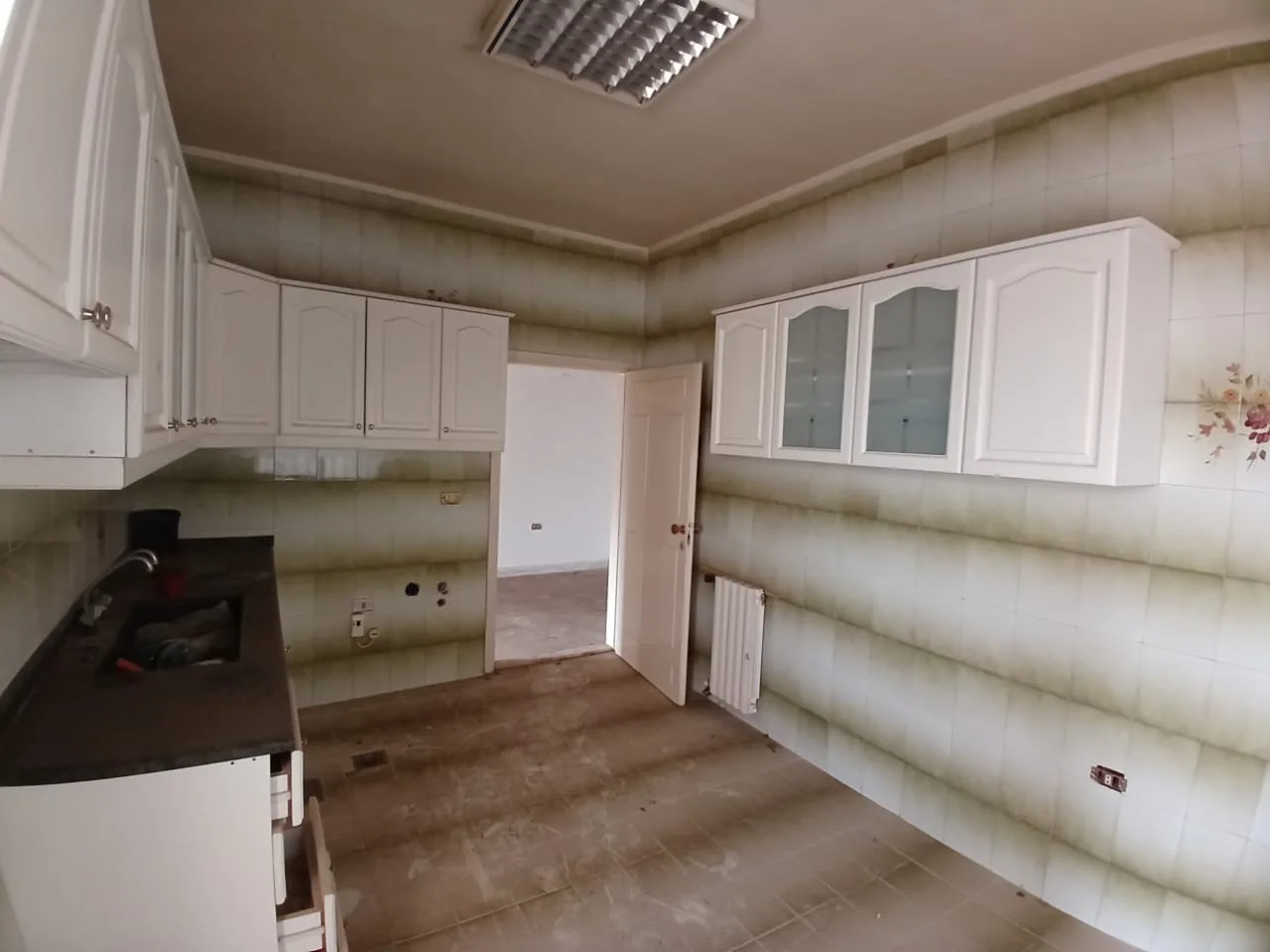 Apartment for Sale in Antelias, Lebanon — الصورة 8