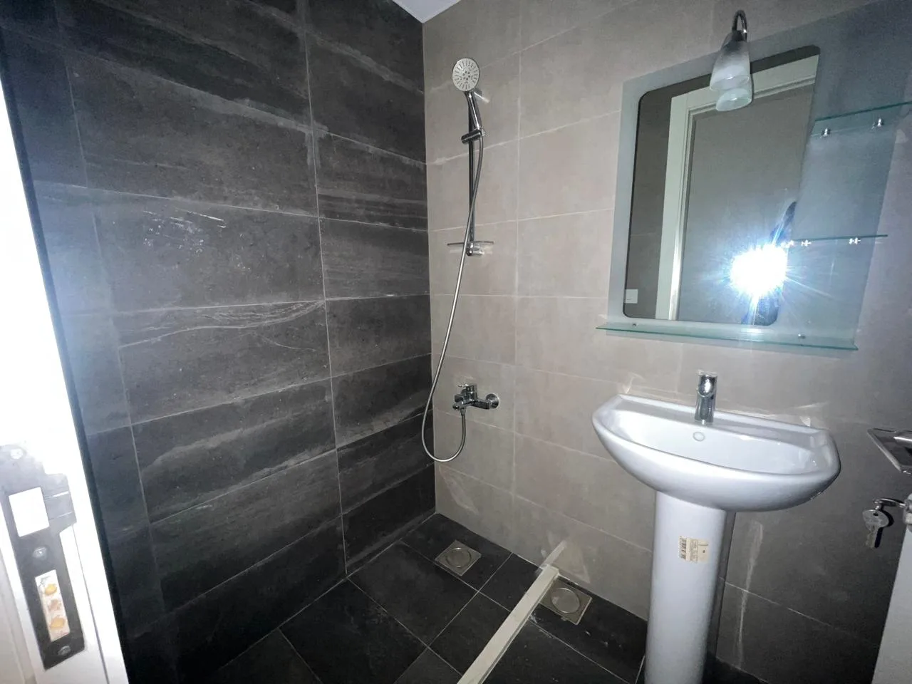 Apartment for Sale in Antelias, Lebanon — الصورة 7