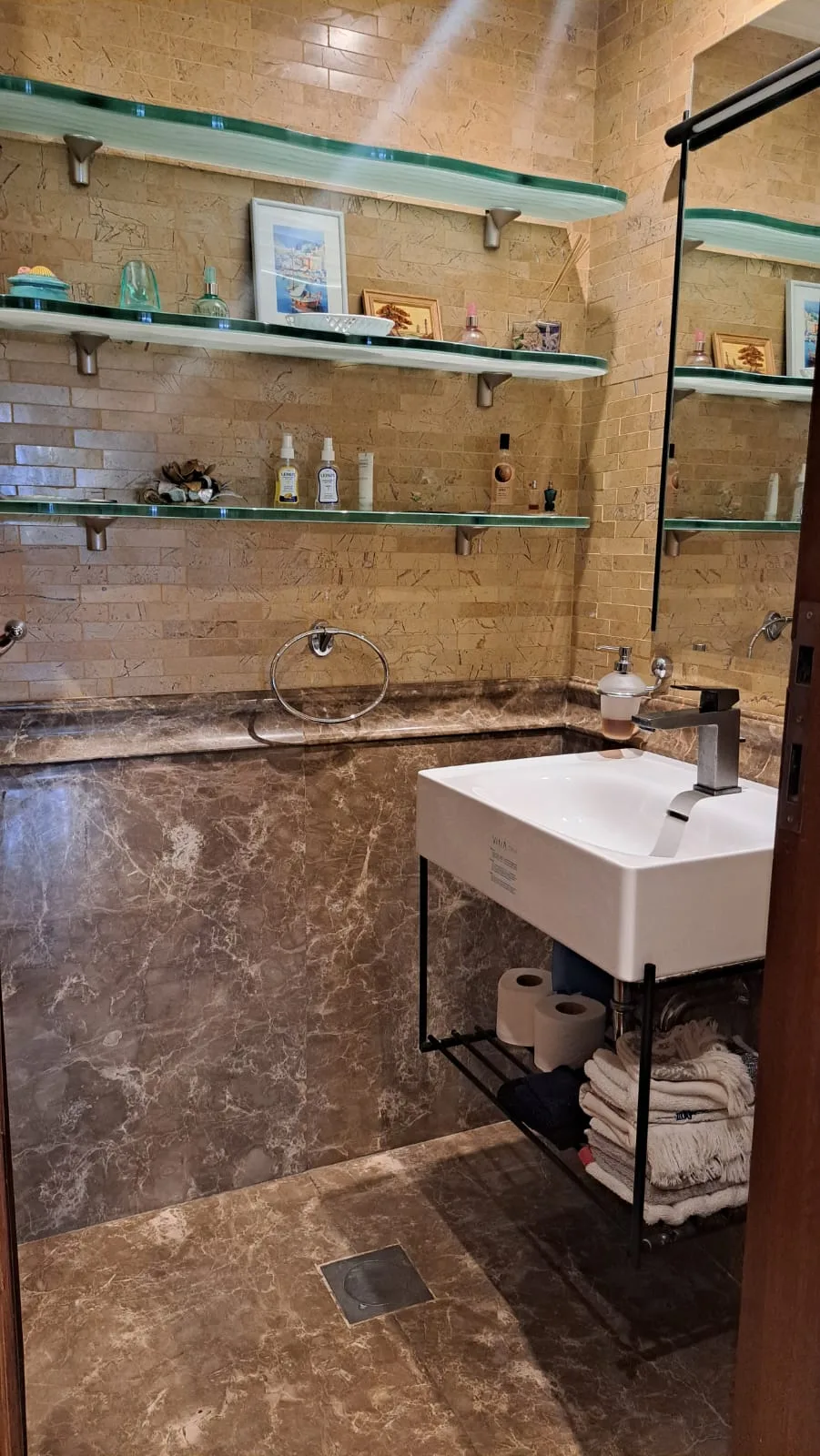 Duplex for Sale in Ramlet El Bayda, Beirut, Lebanon — الصورة 10