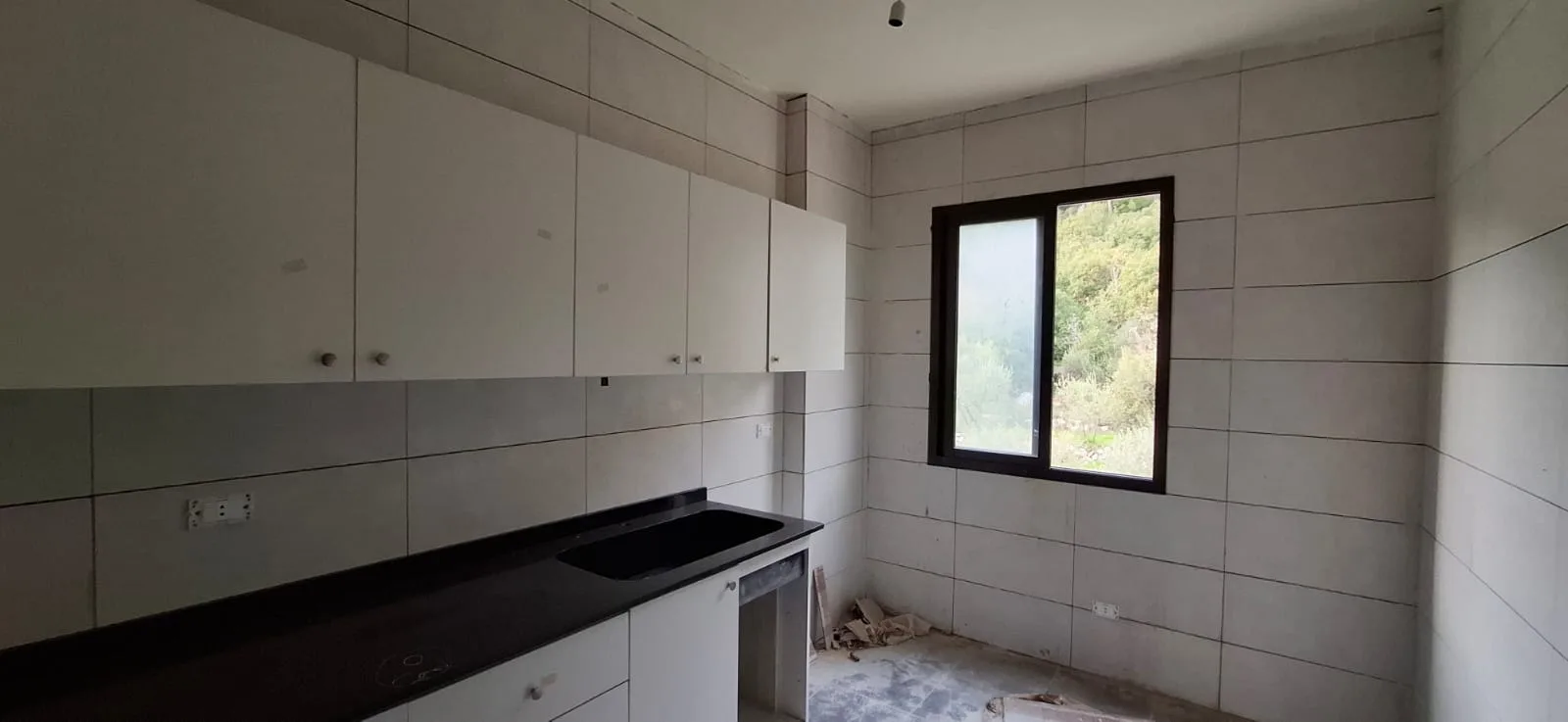 Apartment for Sale in Baabdat, Lebanon — الصورة 2
