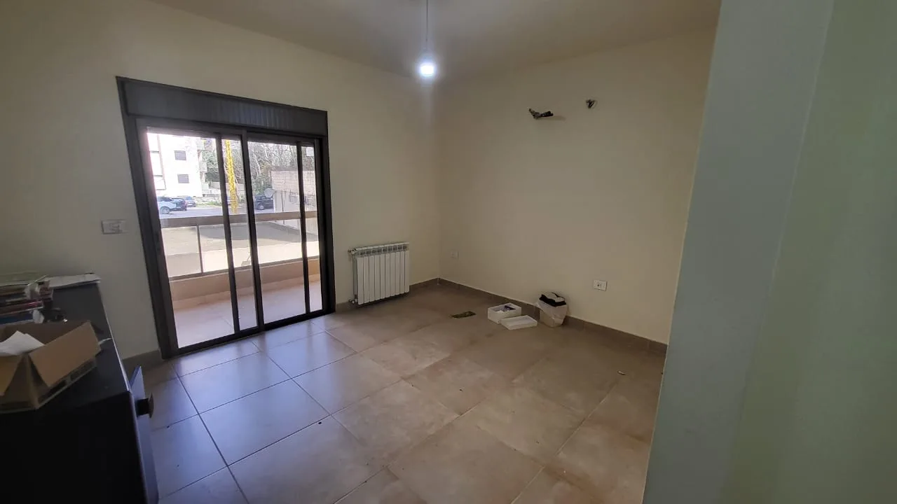Apartment for Sale in Ghadir, Lebanon — الصورة 5