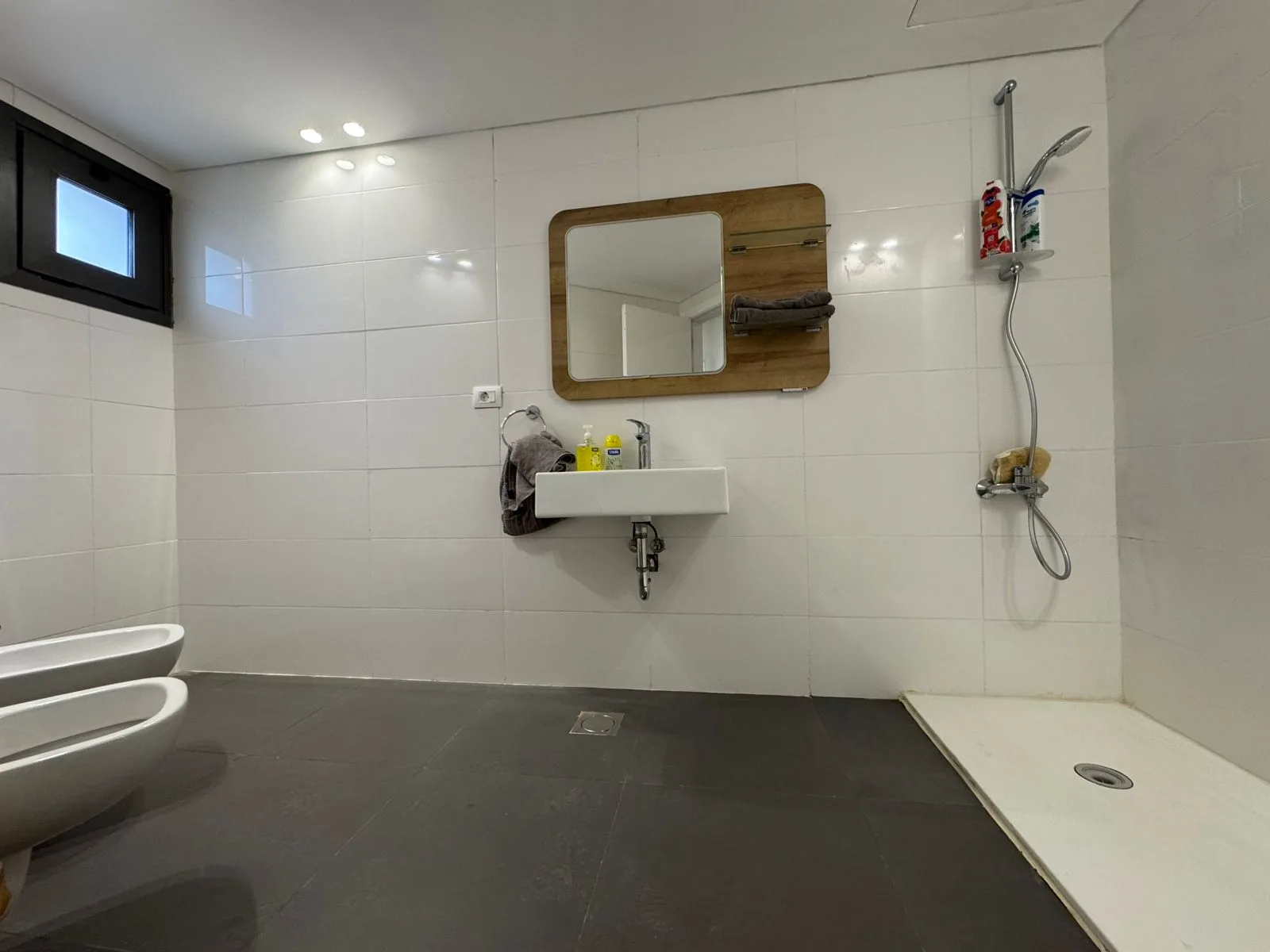Apartment for Sale in Beit Meri, Lebanon — الصورة 7