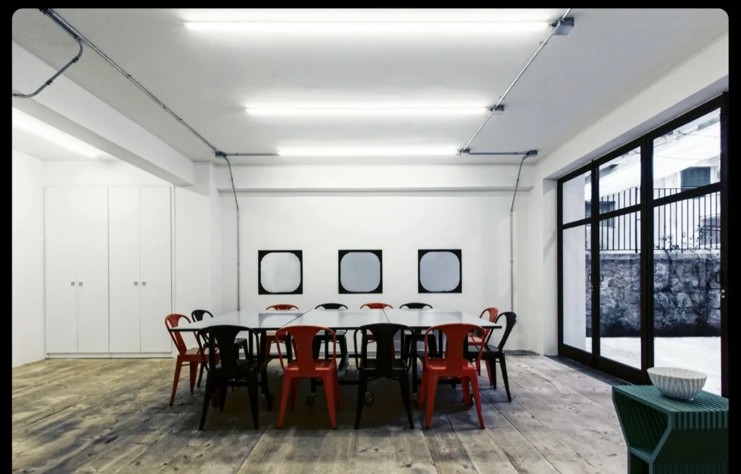 Shop for sale in Achrafieh — الصورة 3