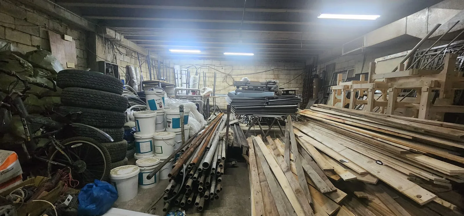 Warehouse for sale in Sin El Fil — الصورة 2