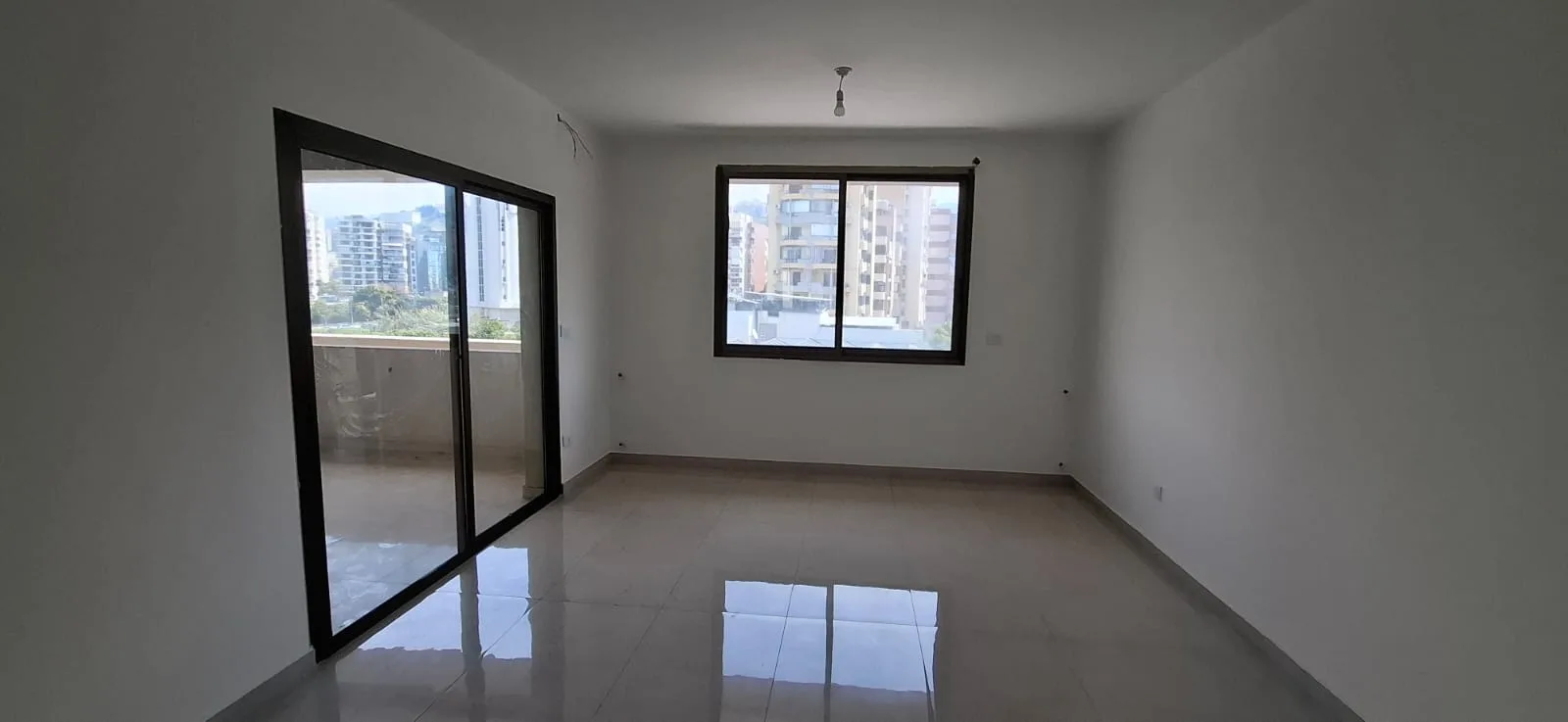 Apartment for Sale in Zalqa, Lebanon — الصورة 1